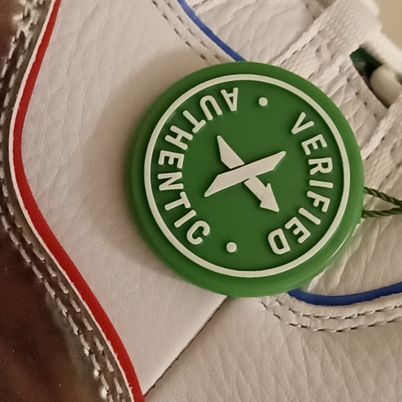 Air Jordan 10 Retro Wings - Picture 7 of 9